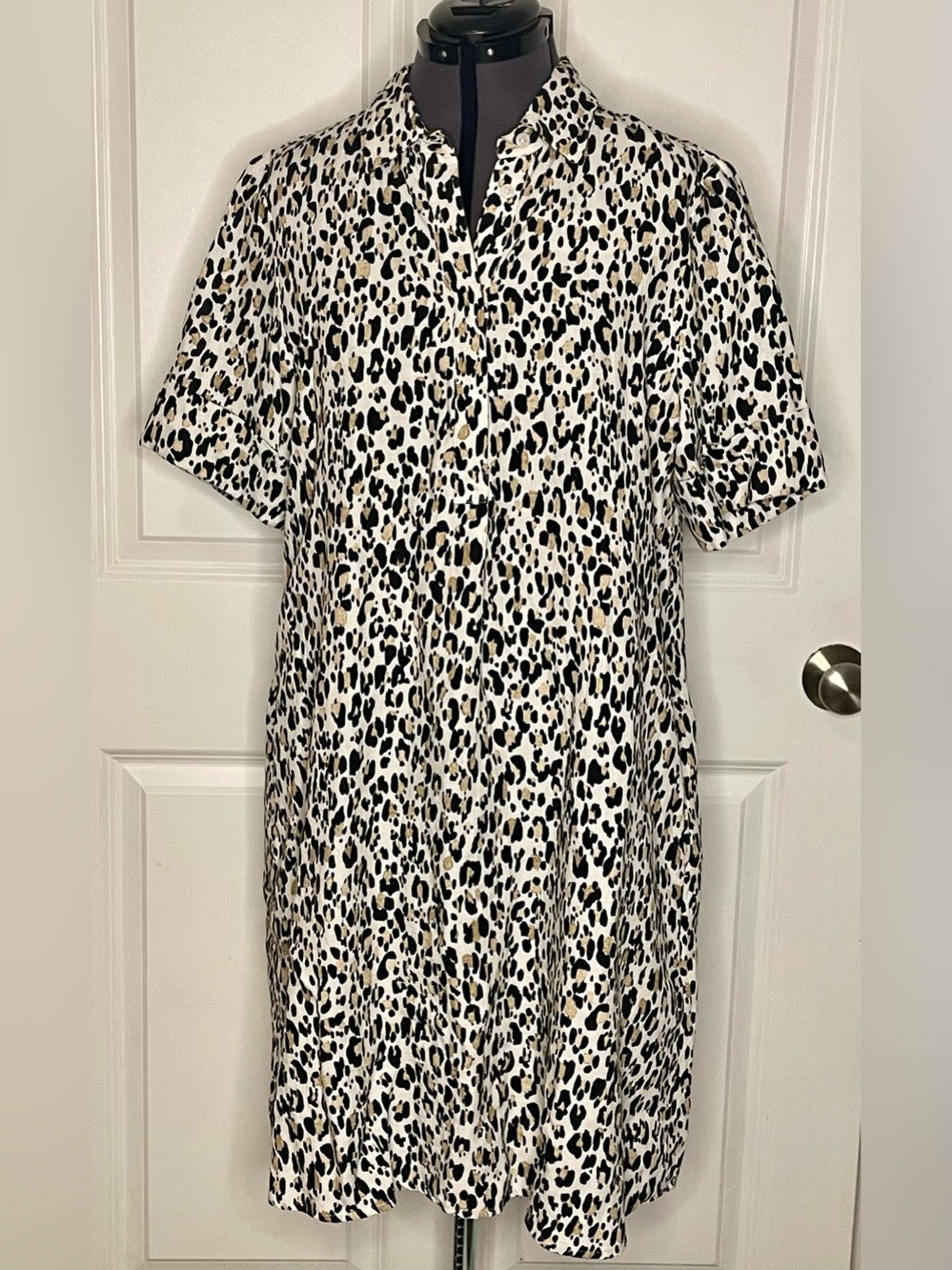 Chico’s Size 2 US 12 100% Linen Leopard Print Shirt Dress Pockets